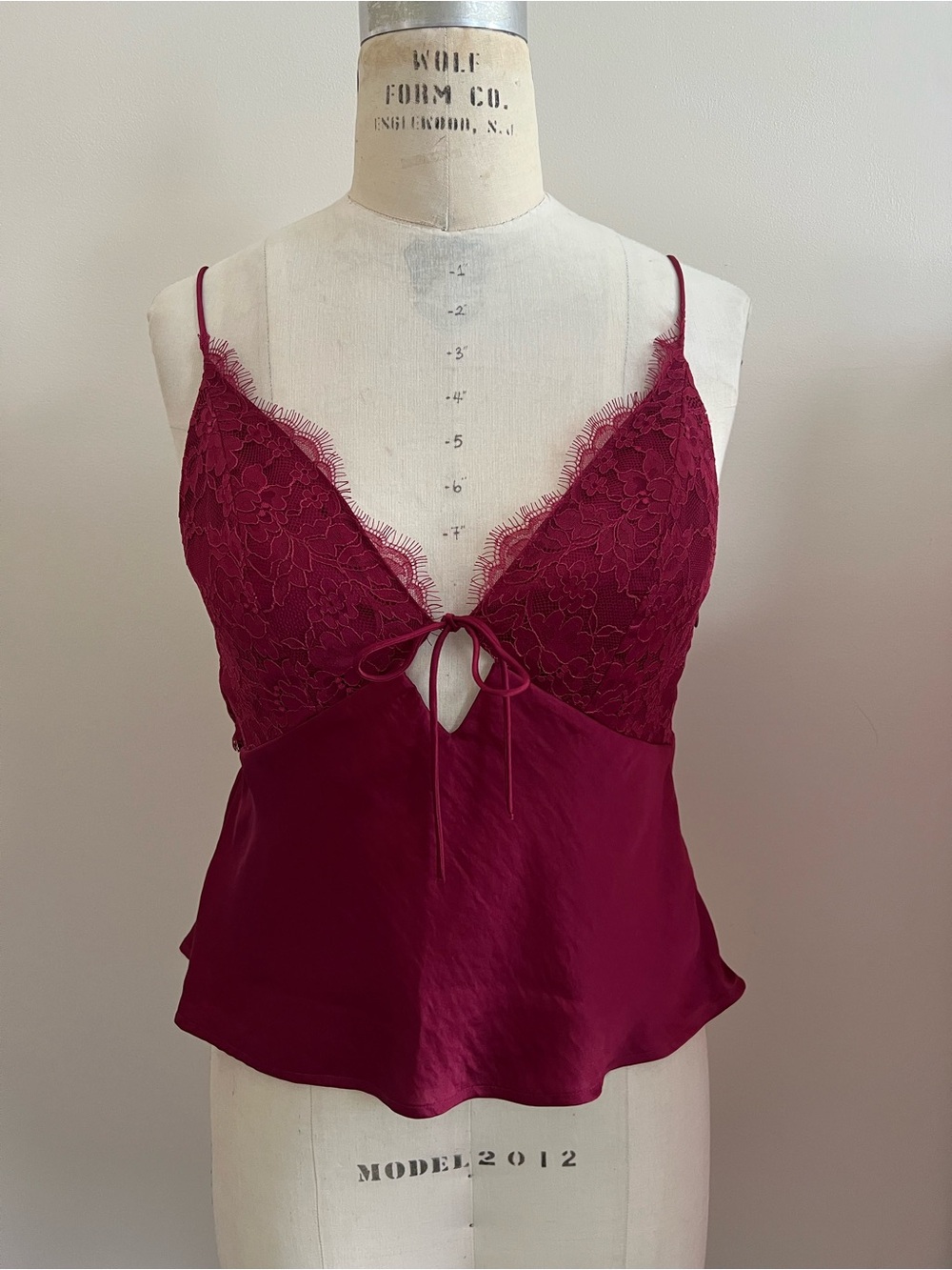 Abercrombie & Fitch Satin Lace-Trim Cami in Magenta